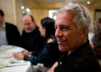Fragmentos censurados Epstein generan controversia
