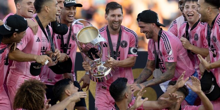 Lionel Messi celebrando un gol con Inter Miami en su camino hacia los 900 goles.