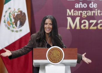Salma Hayek hablando sobre los incentivos al cine mexican