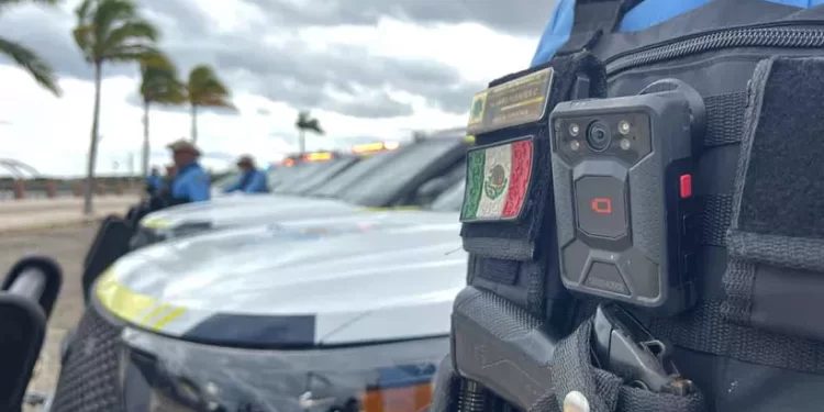 Cámaras de solapa en Quintana Roo: 80% de avance en la Policía Estatal