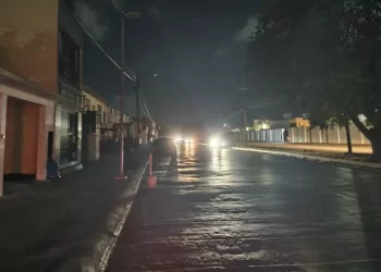 Apagón en Cancún: CFE confirma sobrecarga como causa del corte masivo