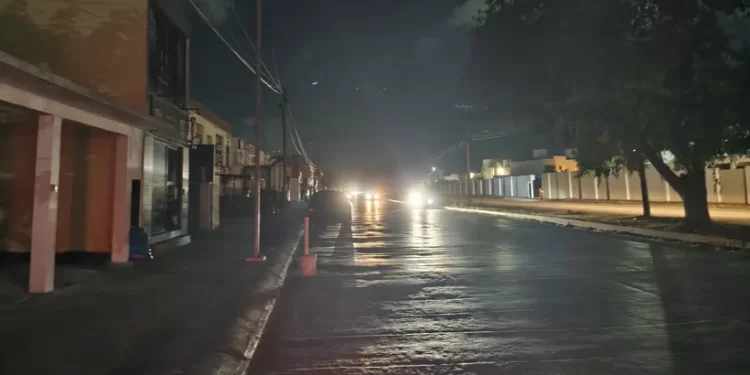Apagón en Cancún: CFE confirma sobrecarga como causa del corte masivo