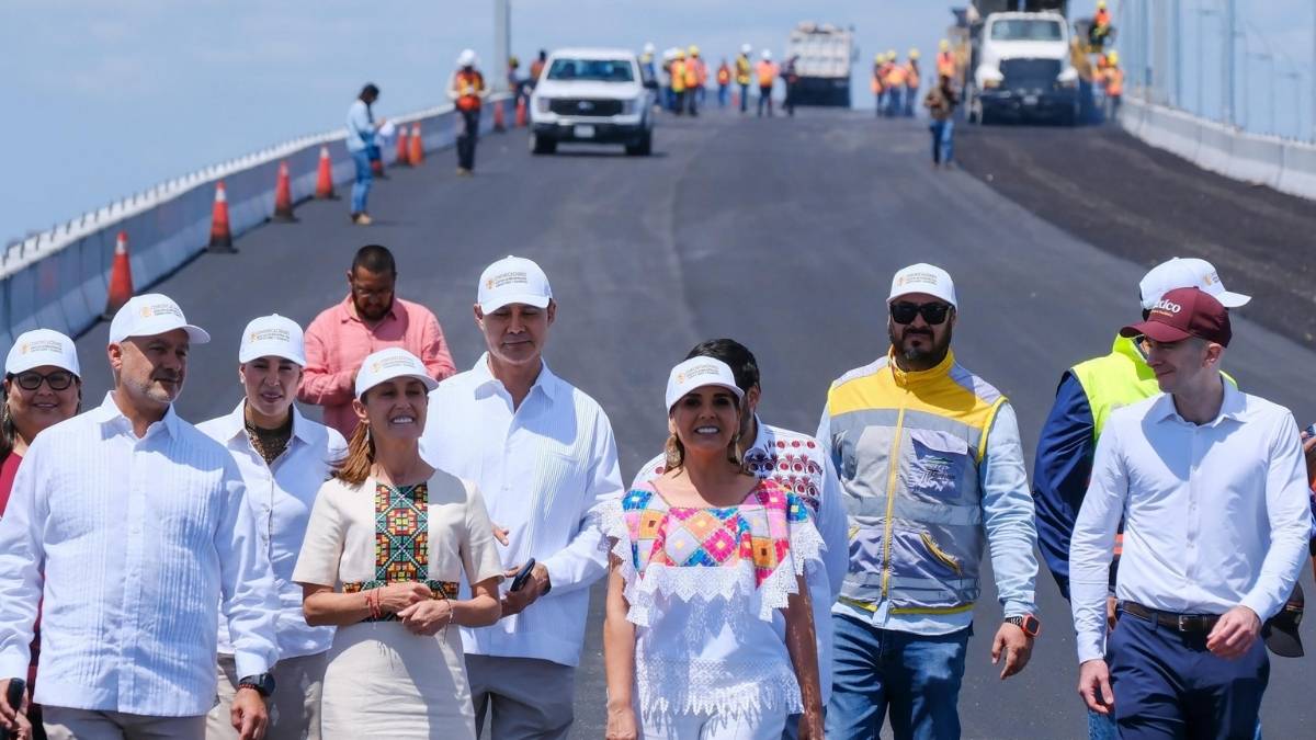 Apertura del puente Nichupte en Cancun