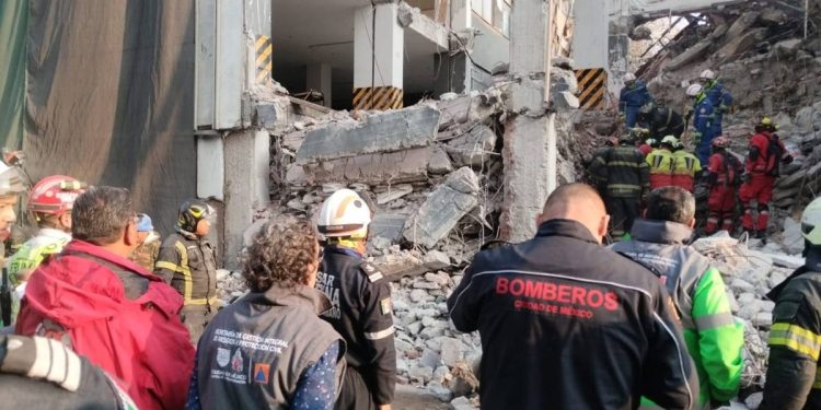 Derrumbe en San Antonio Abad localizan tercer cuerpo tras colapso de edificio en demolicion en CDMX