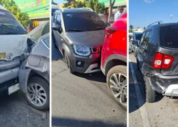 Se registra fuerte carambola sobre la avenida Kabah en Cancún
