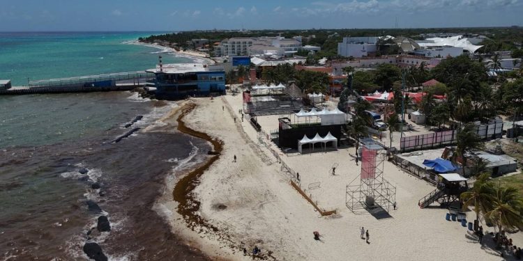 Monitoreo de sargazo en Quintana Roo instalan estaciones para medir riesgos a la salud y al ambiente