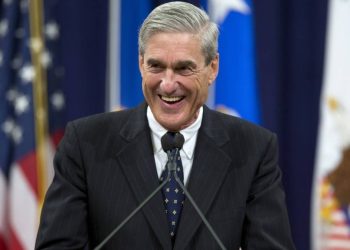 Muere Robert Mueller exdirector del FBI que investigo a Trump por la trama rusa