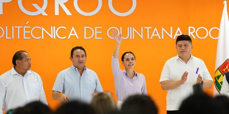 Realizan la conferencia “Cuatro Voces, Cuatro Historias” en Cancún