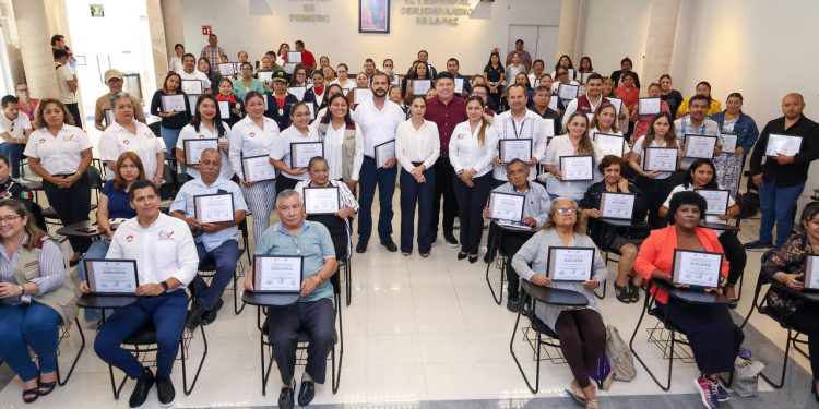 Realizan el taller “Ecos Familiares” en Cancún