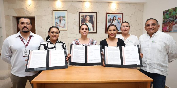 Ana Paty Peralta, firma convenio de colaboración con el Colegio de Psicólogos de Quintana Roo, A.C