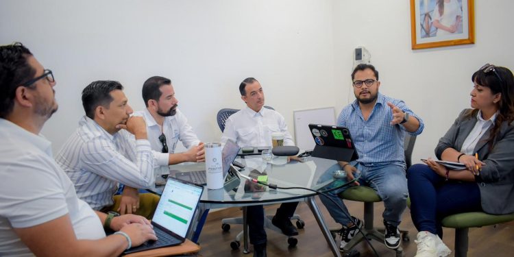Revisan y fortalecen el “Tablero de Playas Públicas” para mejorar la seguridad en playas y zonas náuticas de Cancún