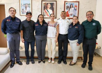 Ana Paty Peralta, sostuvo una reunión de trabajo con la (CEAVEQROO)