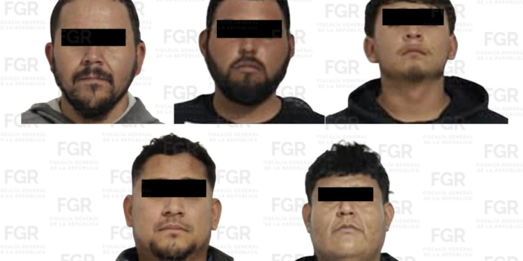 FGR desmantela red de tráfico de migrantes en México