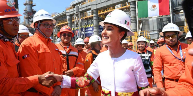 Planta coquizadora Salina Cruz al 76% de avance