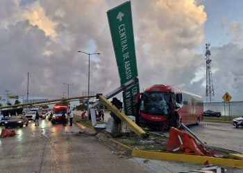 Accidentes bulevar Colosio Cancún generan caos vial