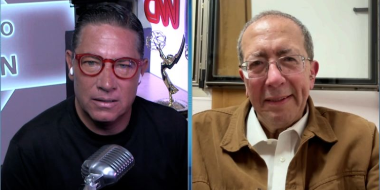 José Levy: Biólogo que Conquista el Periodismo