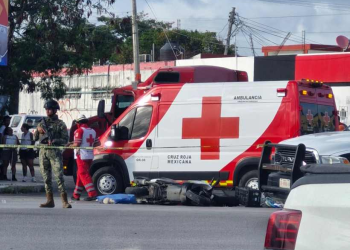 Accidente de motocicleta en Cancún en la López Portillo