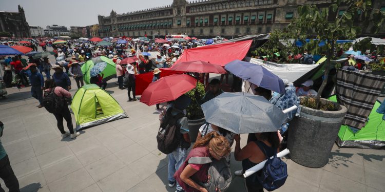 CNTE anuncia paro nacional de 72 horas y advierte protestas rumbo al Mundial 2026