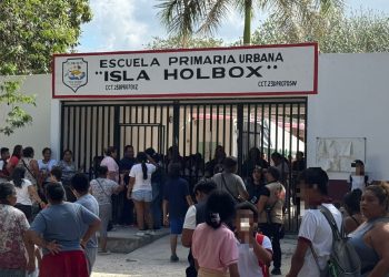 Niño muere en escuela de Villas Otoch luego de un fuerte balonazo