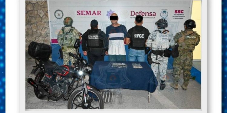 Detienen a presunto agresor de una mujer en transporte publico de Cancun