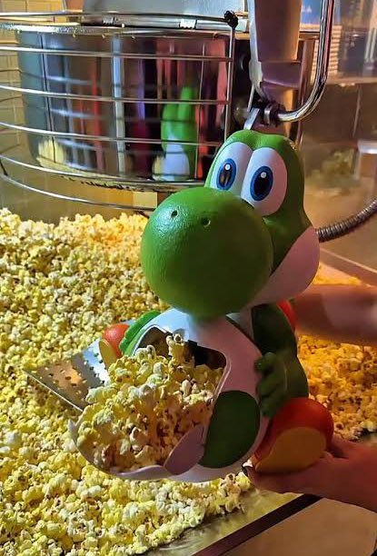 Lord Palomera: Usuario insulta a empleados de Cinépolis por un coleccionable de Yoshi