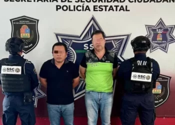 Arrestan a dos sujetos luego de altercado con policías en Cancún