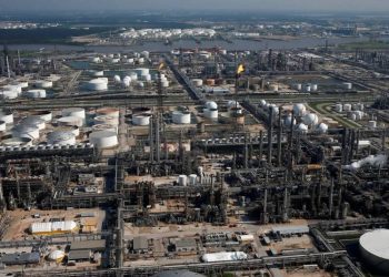 Pemex confirma derrame de diesel en refineria de Deer Park Texas