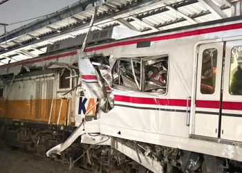 Trenes chocan en el Metro de Indonesia, hay 5 muertos y decenas de heridos