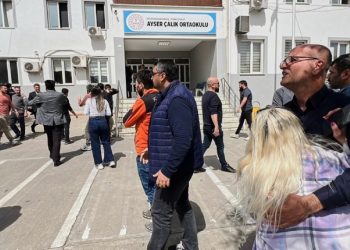 Sube a 10 la cifra de muertos por tiroteo escolar en Turquía