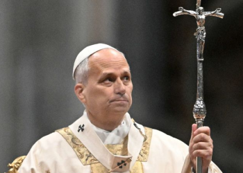 Vía Crucis Coliseo Roma: Tradición Viva 2025