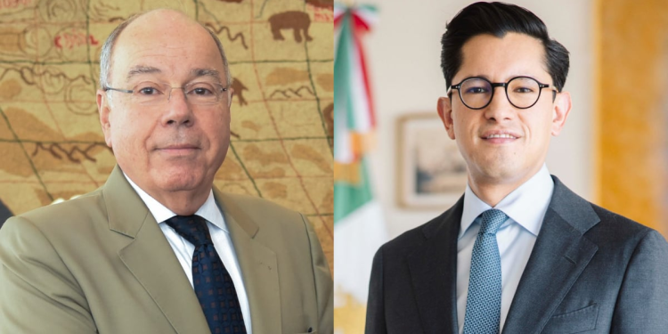 Roberto Velasco canciller: Ratificación y debut diplomático