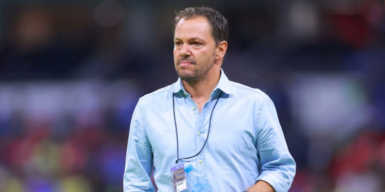 Santiago Baños figura Cruz Azul: América frenó operación