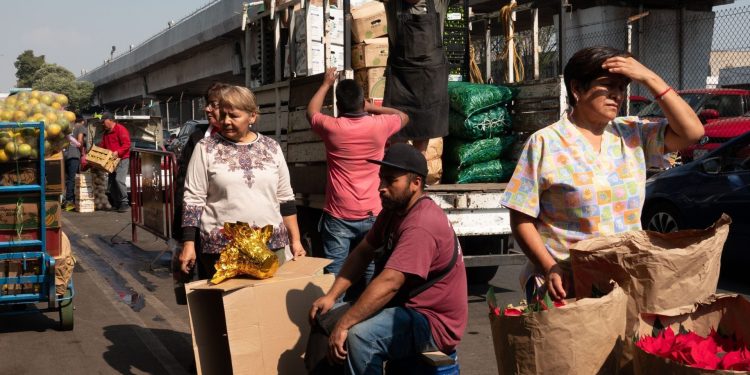 Quintana Roo reduce en 10% la pobreza laboral en un año