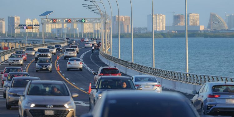 Comienza a operar el Puente Nichupté en Cancún