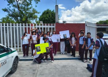 Cancún: estudiantes reúnen apoyo para familia de menor fallecido
