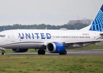 Accidente de avión en Newark Boeing 767 de United Airlines tras aterrizaje de emergencia