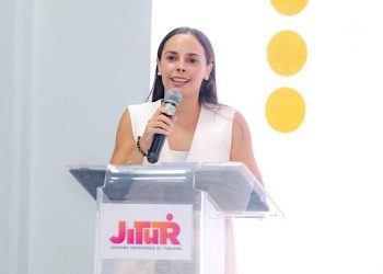Ana Paty Peralta impulsa innovacion turistica juvenil con programa JITUR en Cancun