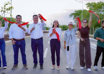Ana Paty Peralta inaugura la avenida 127 en Cancun mejorara movilidad en la Supermanzana 341