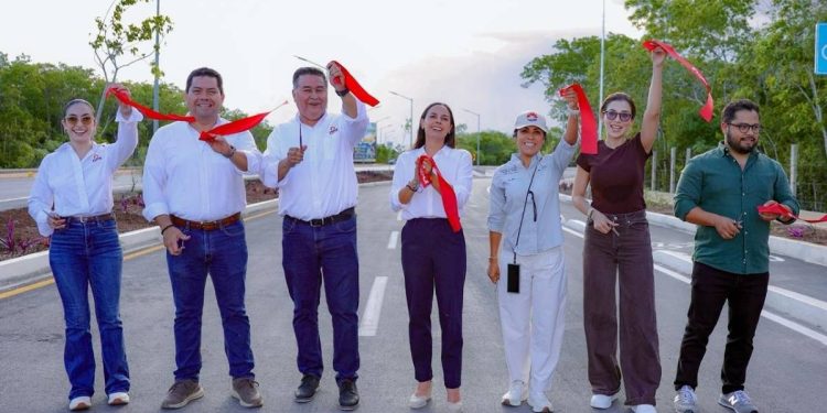 Ana Paty Peralta inaugura la avenida 127 en Cancun mejorara movilidad en la Supermanzana 341