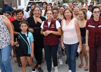 Ana Paty Peralta supervisa acciones de mejoramiento urbano en Cancun