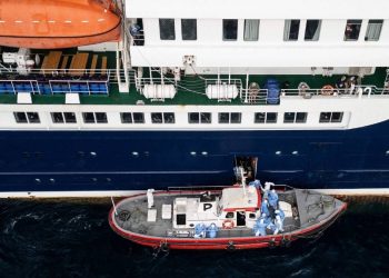 Crucero MV Hondius atracara en Tenerife tras brote de hantavirus pasajeros seran repatriados