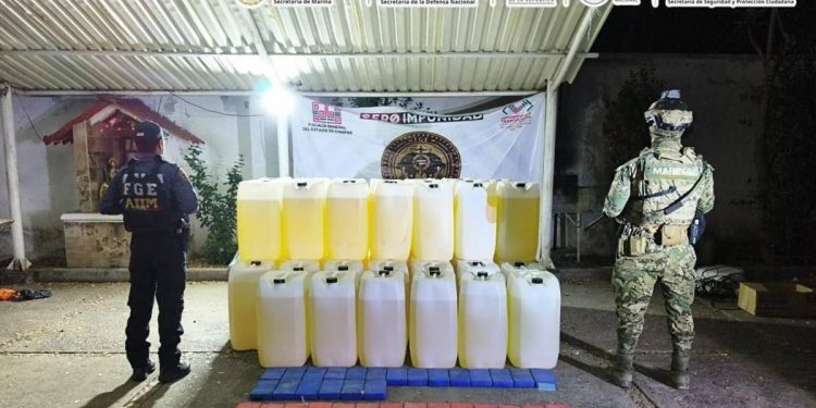 Fuerzas federales aseguran cocaina armas y combustible en operativo en Chiapas hay cuatro detenidos