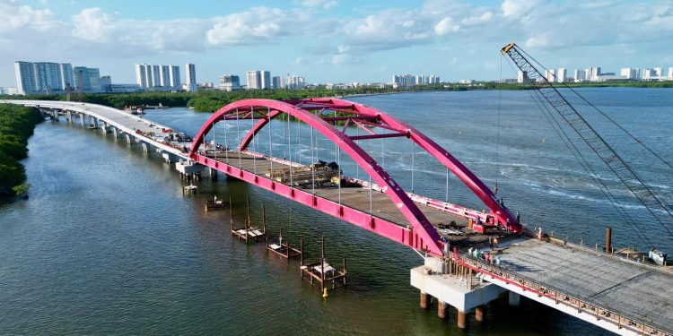 Claudia Sheinbaum y la gobernadora Mara Lezama inauguraron el Puente Nichupté de Cancún