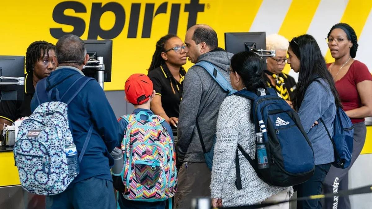 Por que cerro Spirit Airlines