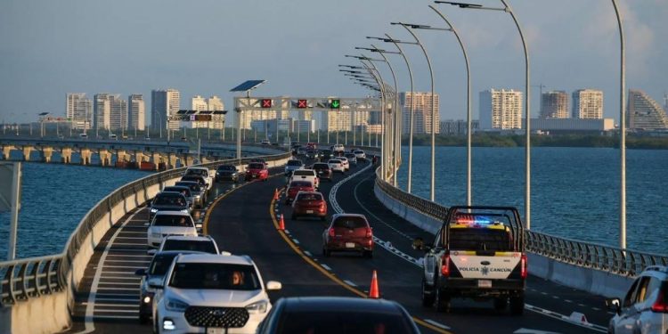 Reglas clave para circular en el Puente Nichupte en Cancun