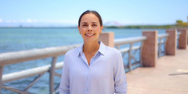 Ana Paty Peralta anuncia a Los Ángeles Azules en el Malecón Tajamar
