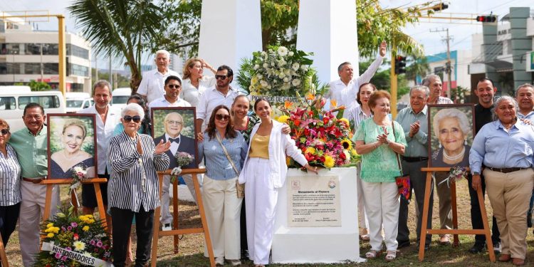 Ana Paty Peralta, encabezó homenaje a los primeros pobladores de Cancún