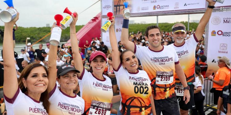 Celebran apertura del Puente Nichupté con carrera conmemorativa