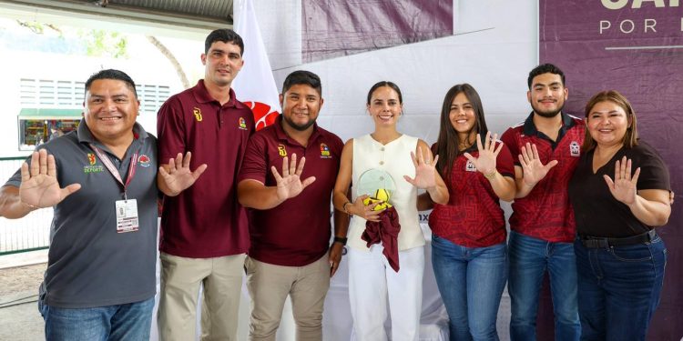 Realizan la jornada 41 del programa “Día del Pueblo, Cancún Nos Une por la Transformación”