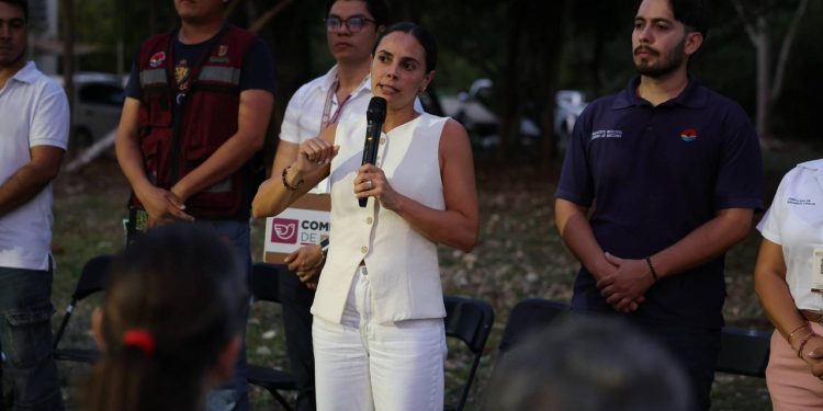 Ana Paty Peralta, atestiguó la instalación de un Comité de Paz en la Supermanzana 318 de Cancún